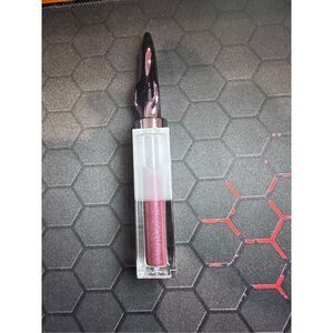 Urban Decay 24/7 Glaze-On Liquid Eyeshadow color  Traffic Jam - burgundy shimmer